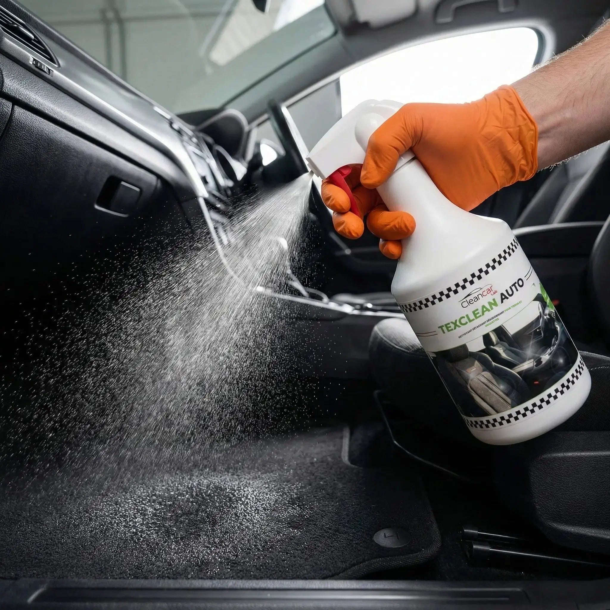 Nettoyant Détachant Tissus Voiture  & Moquettes Cleancar Lab