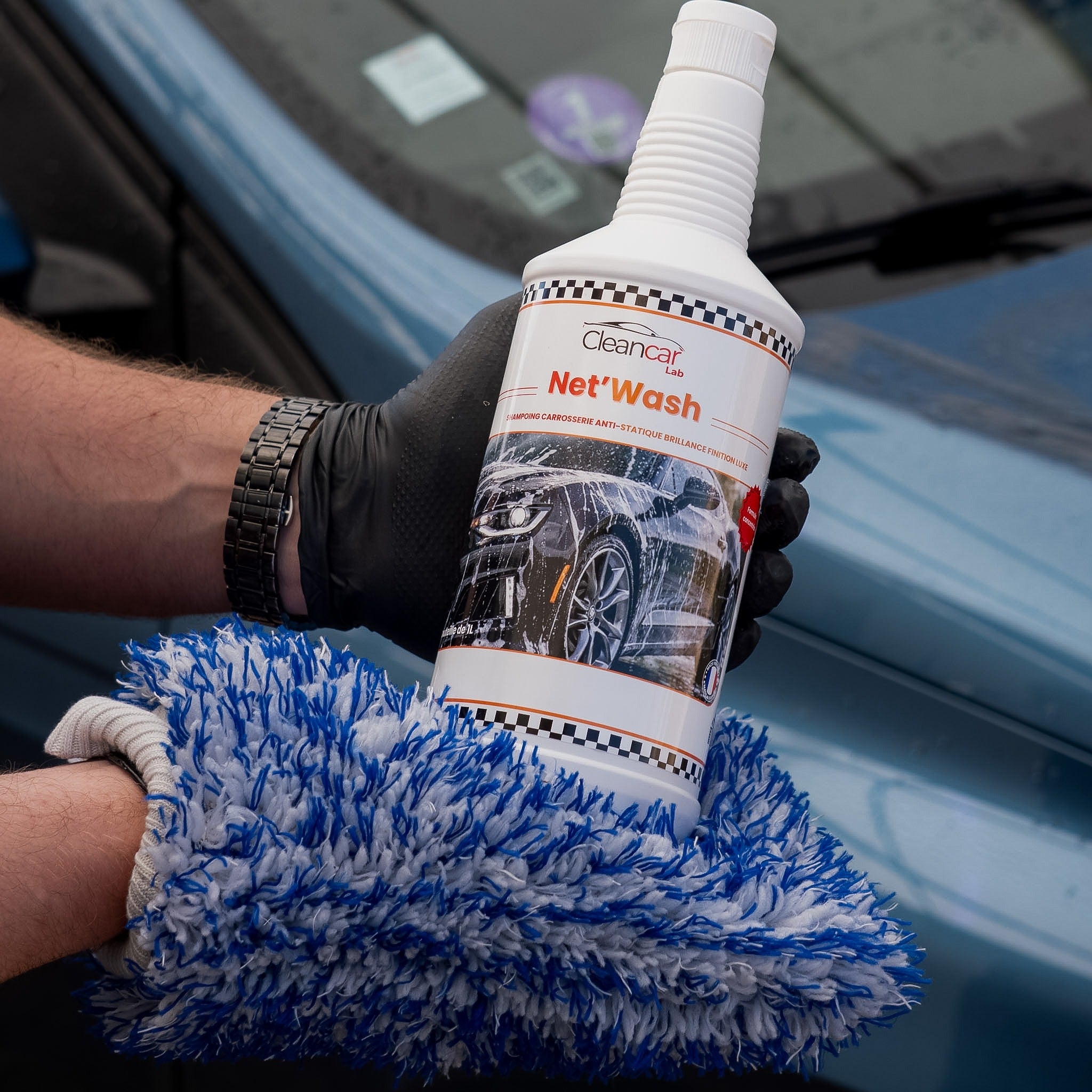 shampoing carrosserie voiture brillance cleancar lab
